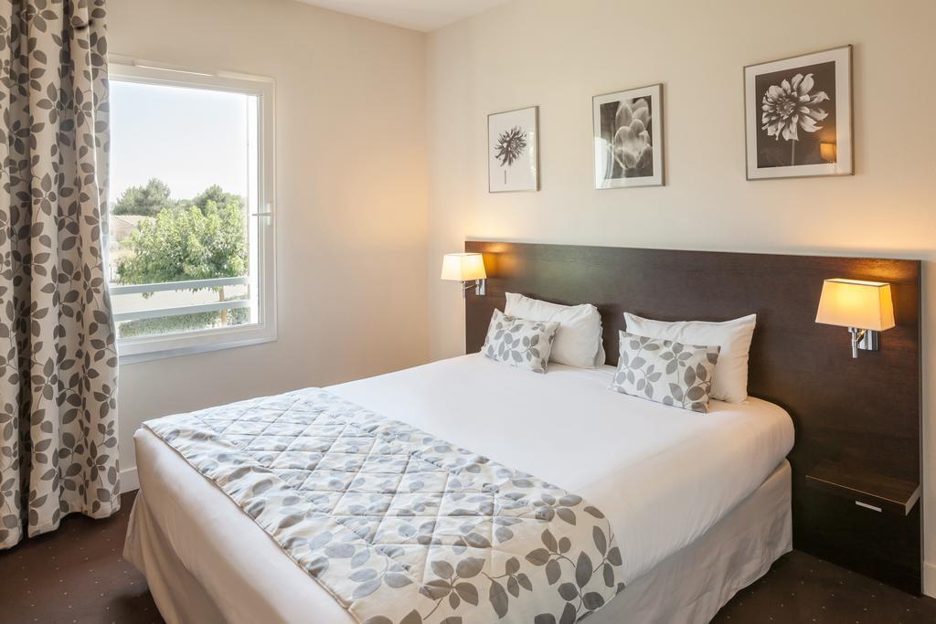 Hotel Alienor Langon  Eksteriør bilde